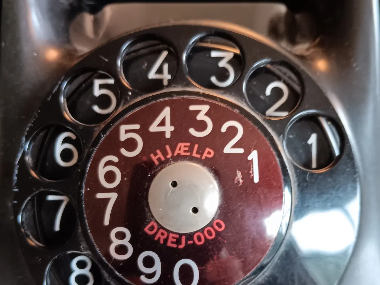 Billede 2 - 2 stk. Kirk telefoner med drejeskive