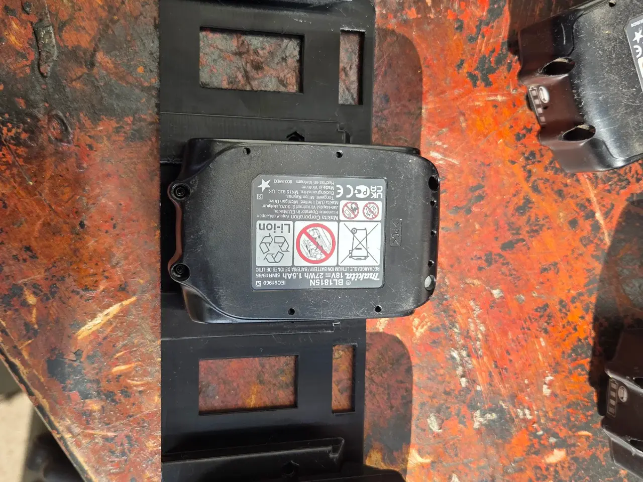 Billede 5 - Makita batteri holder 18v