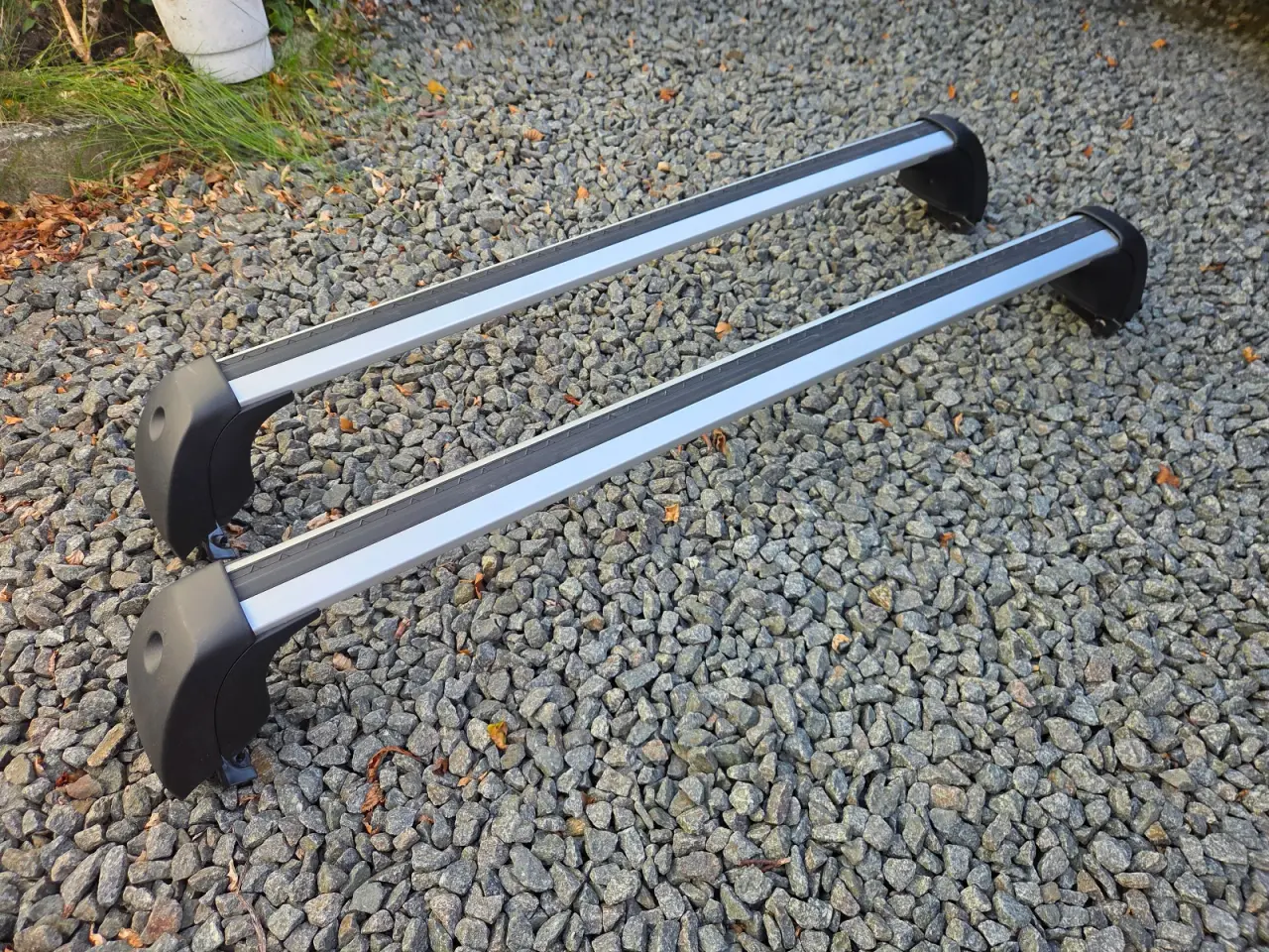 Billede 1 - Polestar 2 tagbøjler, originale