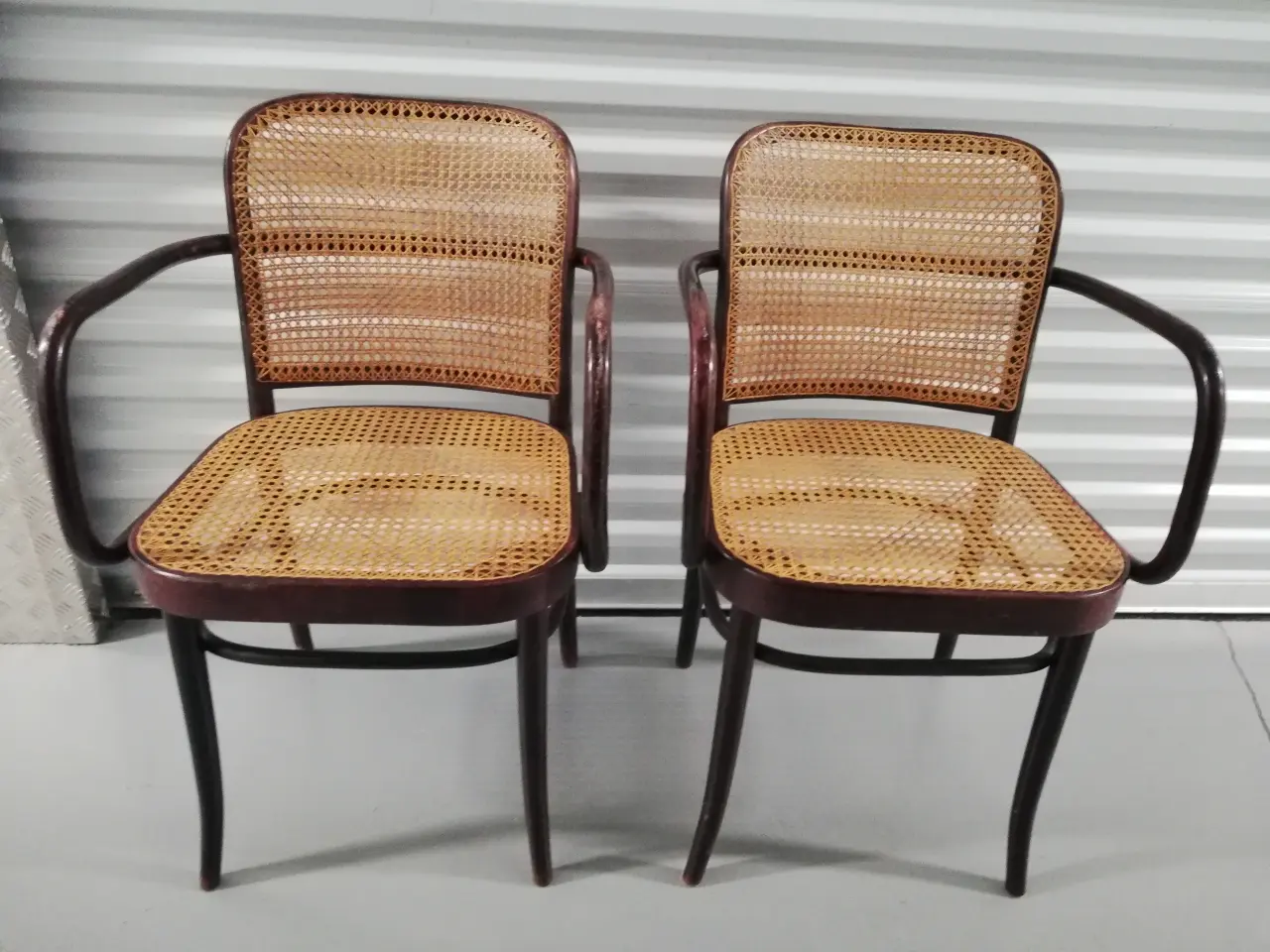 Billede 1 - Thonet Wiener salon spisestuestole nr. 811 & bord.