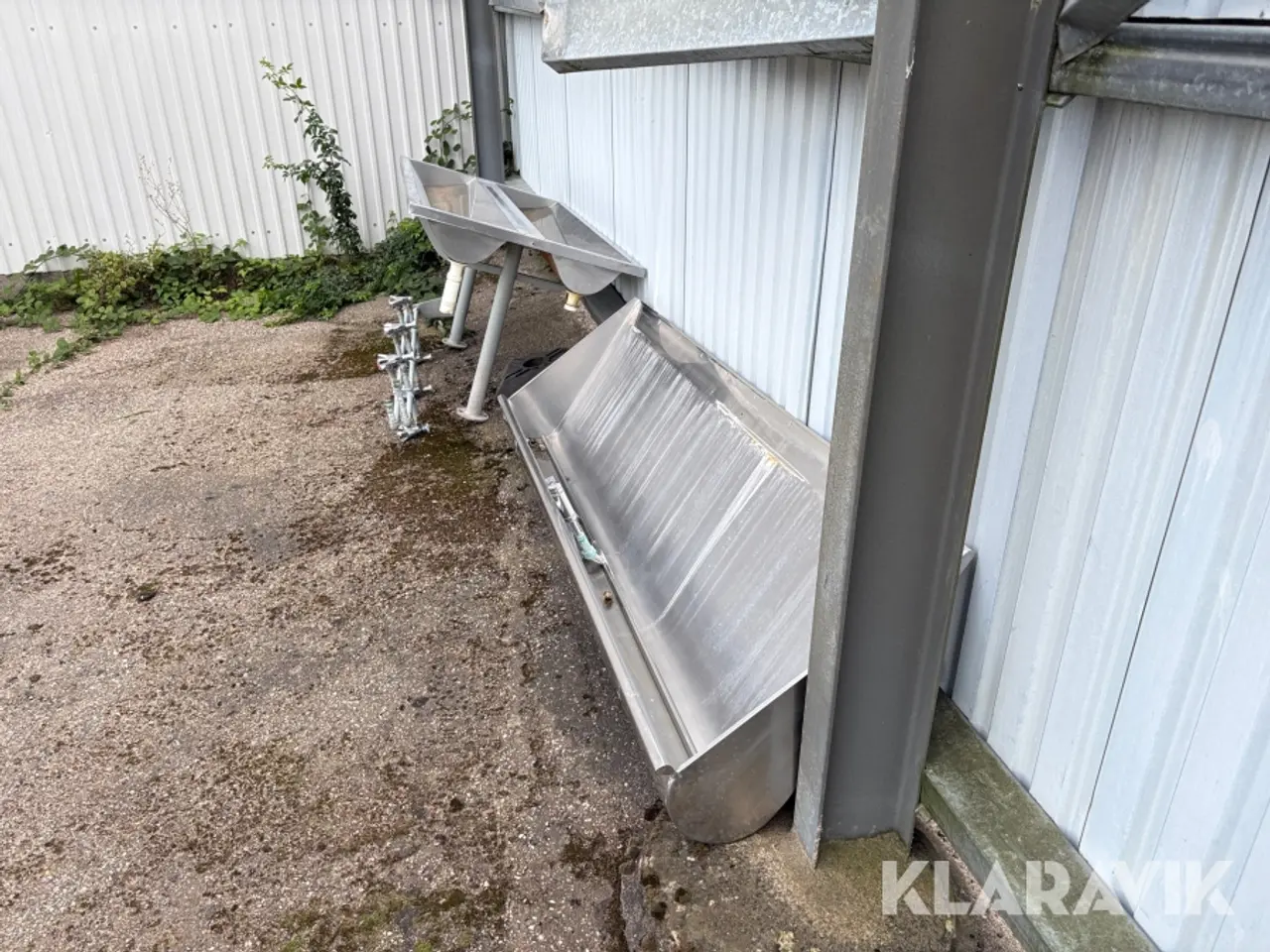 Billede 4 - Rustfri vaskerender med armaturer og pissoir, 3 dele