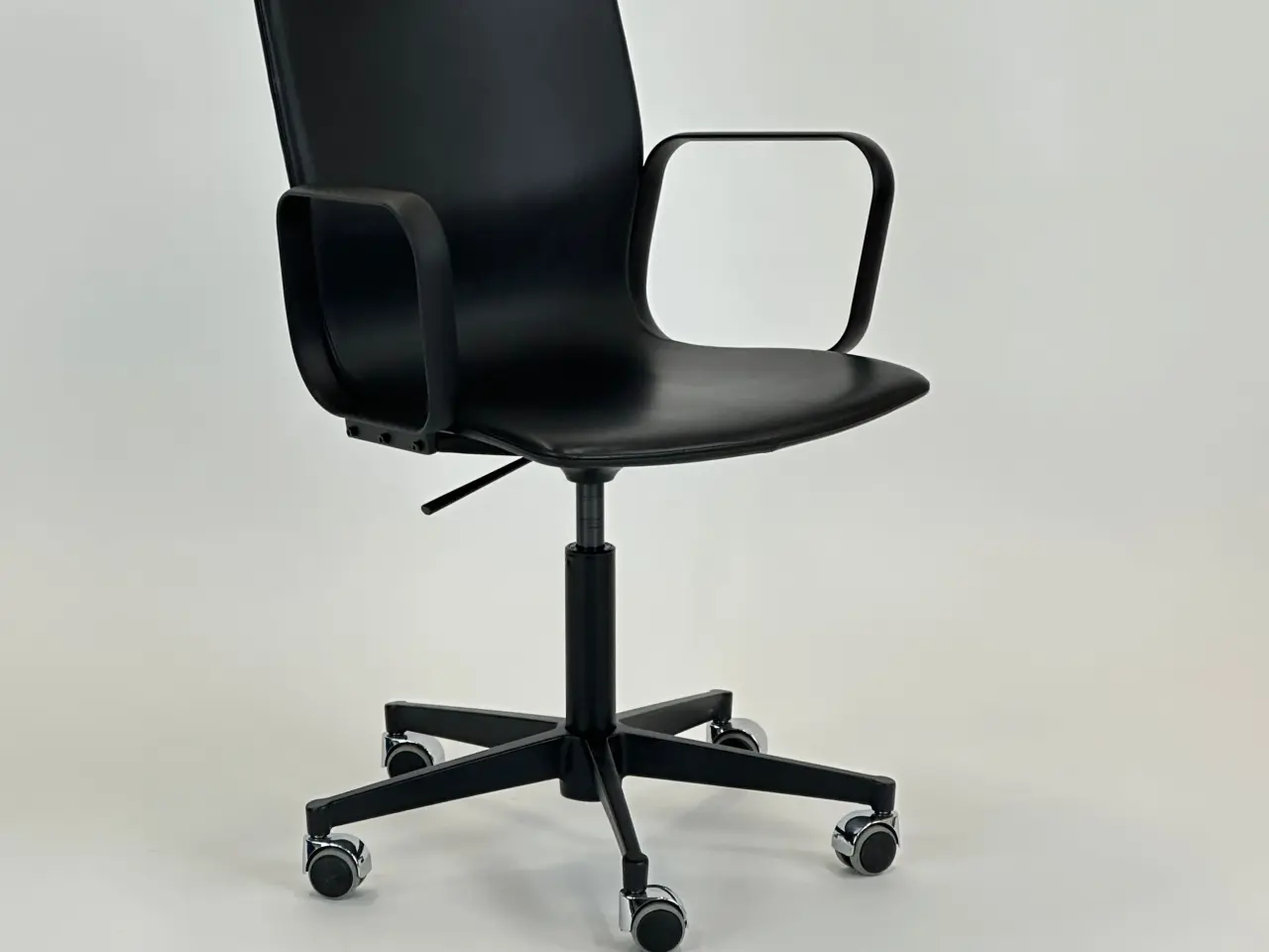 Billede 1 - Magnus Olesen Butterfly Swivel High Kontorstol – Sort