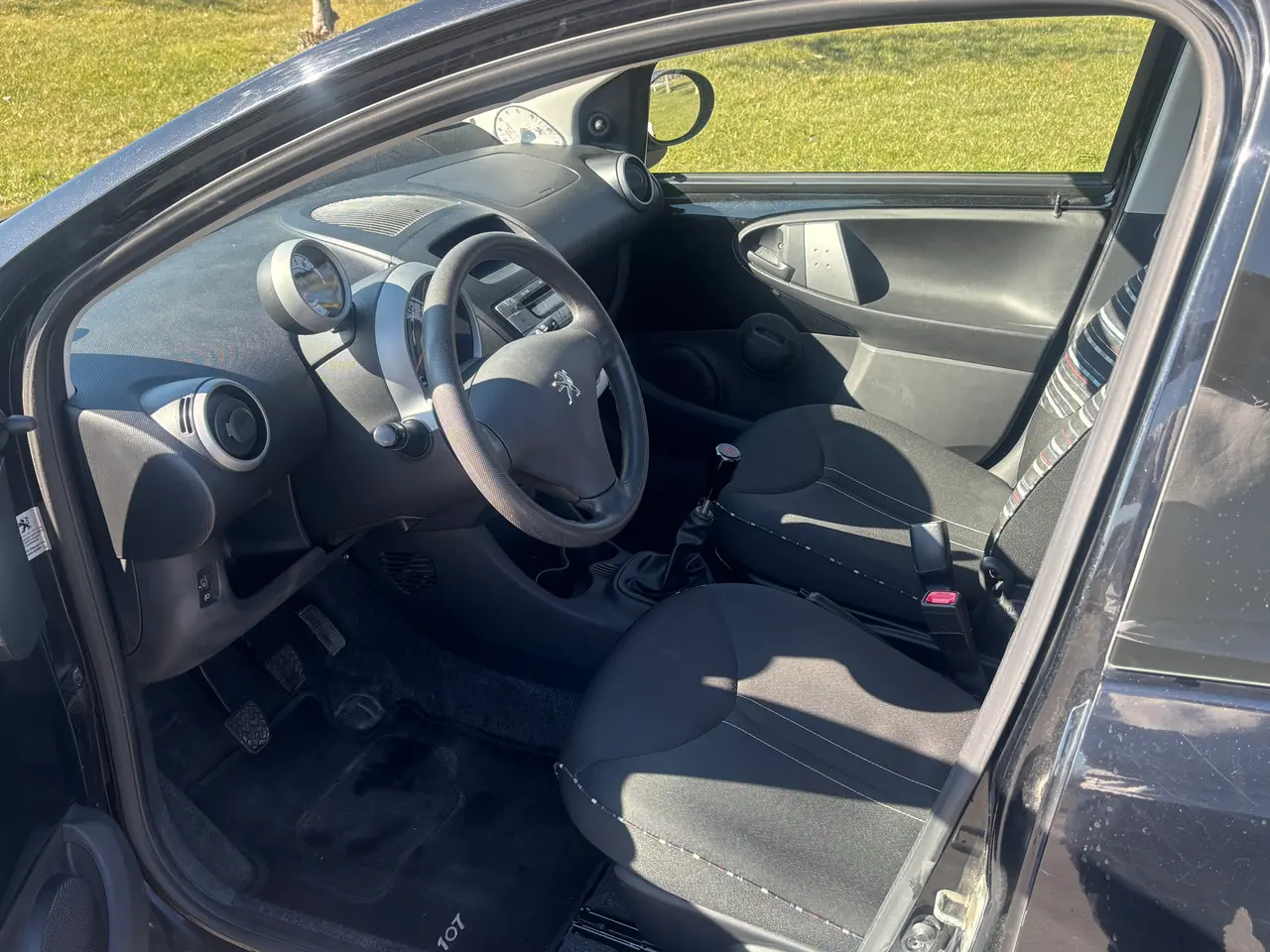 Billede 6 - Sort Peugeot 107 fra 2012
