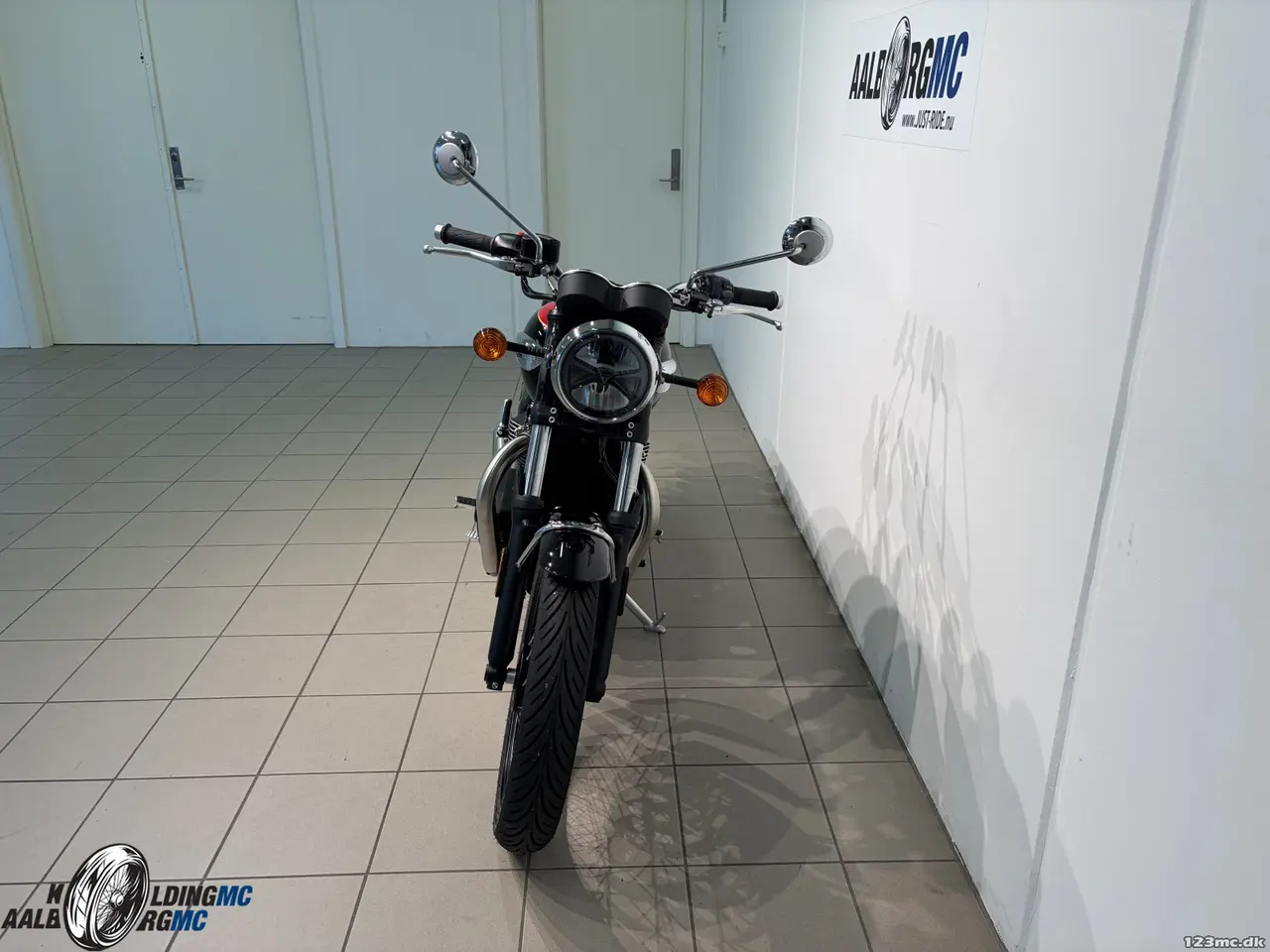 Billede 7 - Triumph Bonneville T 100 Jet Black / Diablo Red