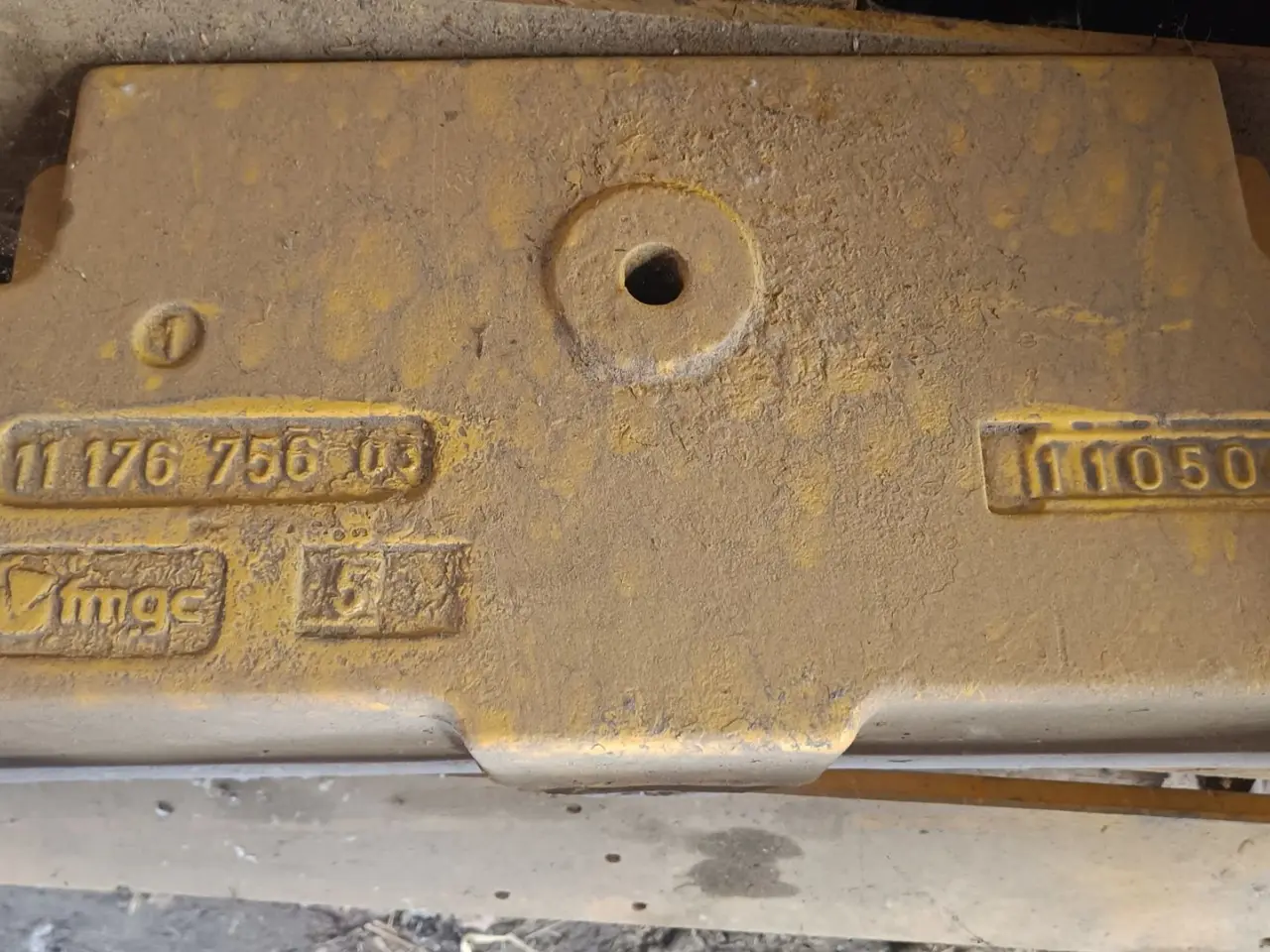 Billede 5 - - - - Ballastklods til gummiged