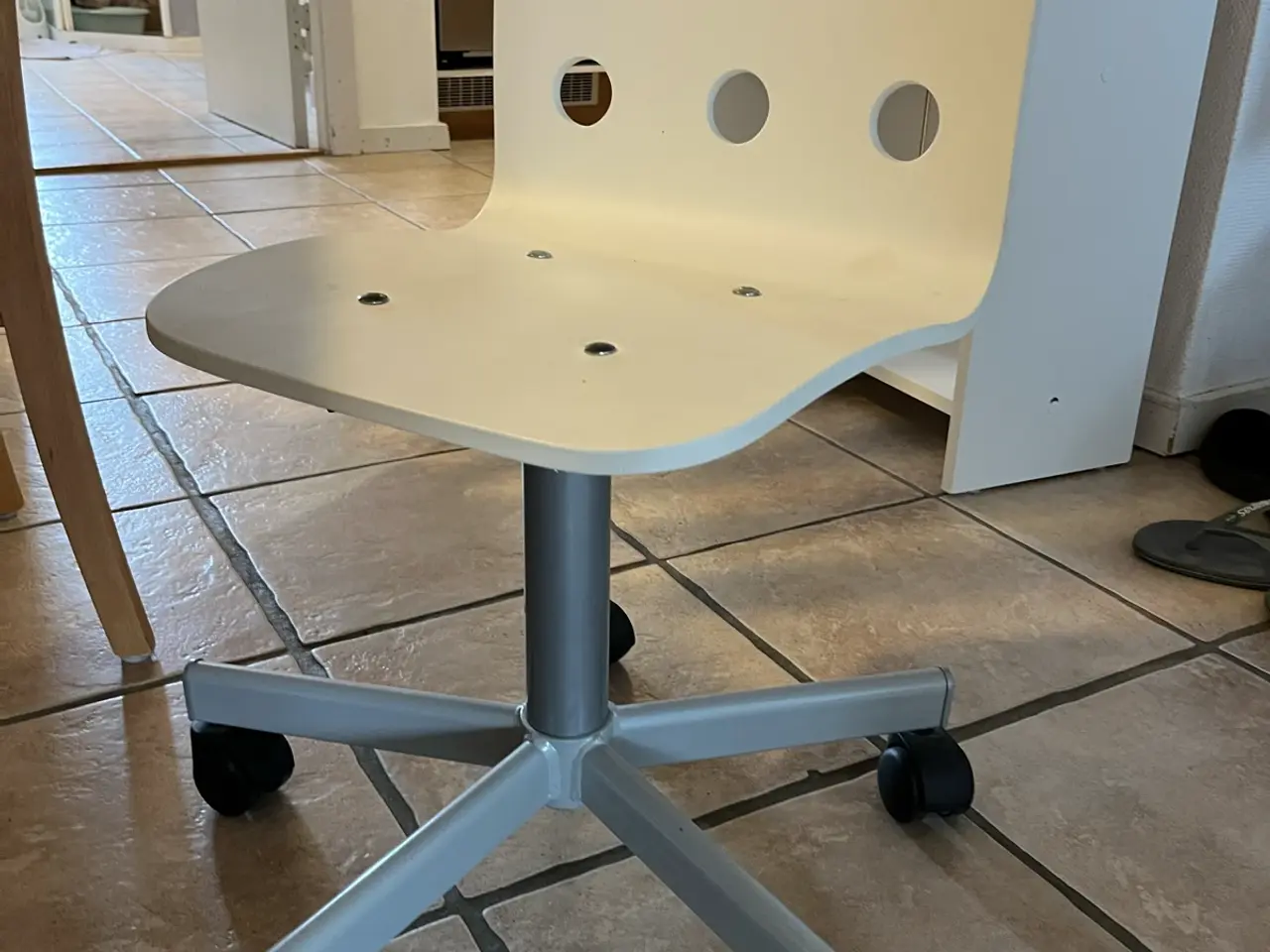 Billede 1 - Ikea kontorstol til børn