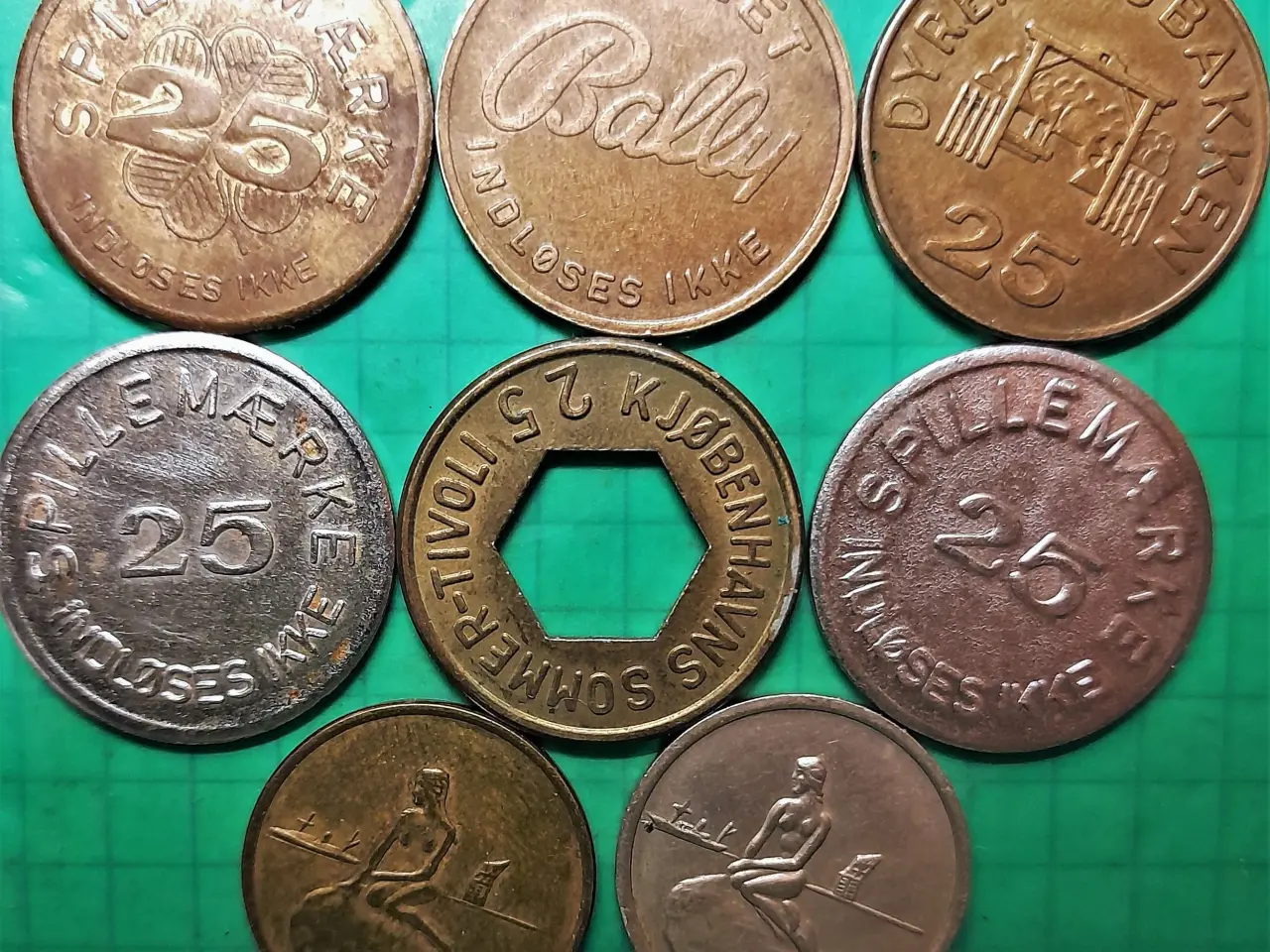 Billede 1 - 8 Forskellige JETONER POLETTER TOKEN Se Omtale....