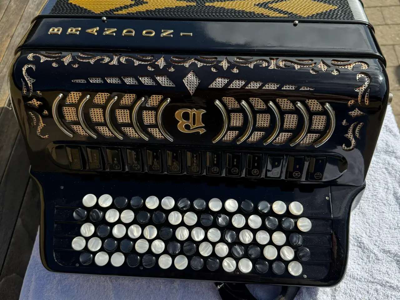 Billede 3 - BRANDONI Kingline cassotto harmonika incl kuffert 