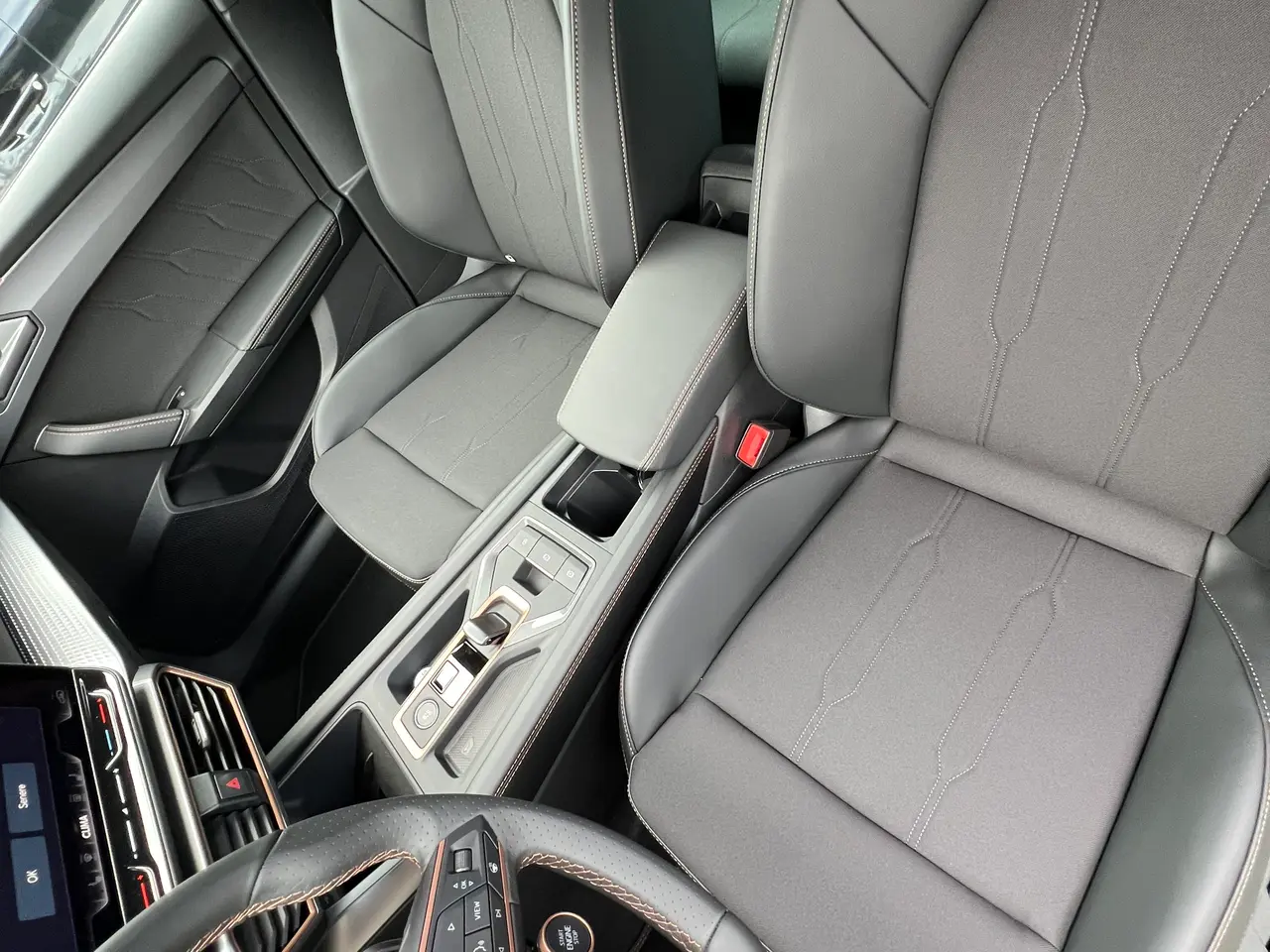 Billede 5 - Cupra Leon Sportstourer 1.5 eTSI i Midnight Black