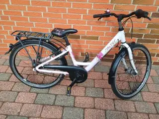 24" Pigecykel til salg i 9610