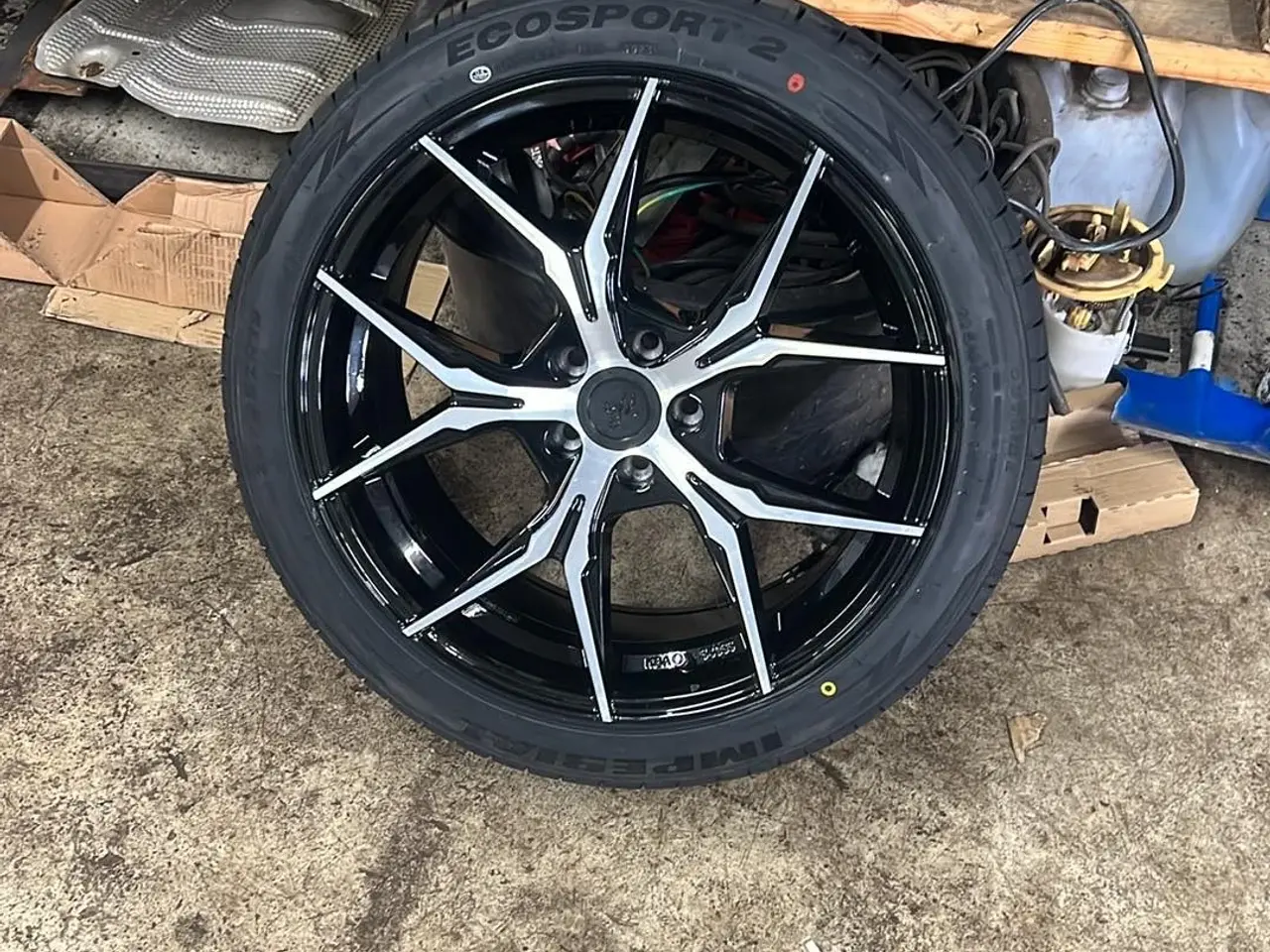 Billede 6 - Fælge med dæk som ny