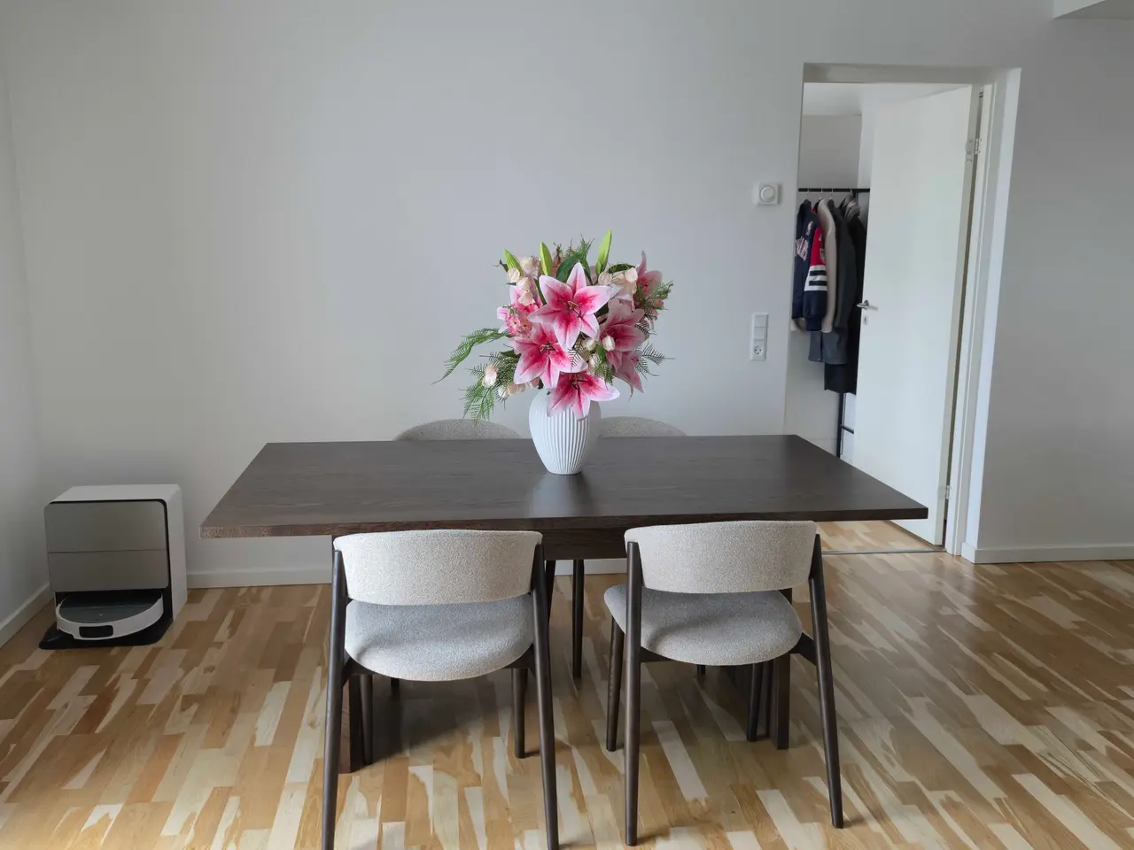 Billede 2 - Nyt Landholm spisebord