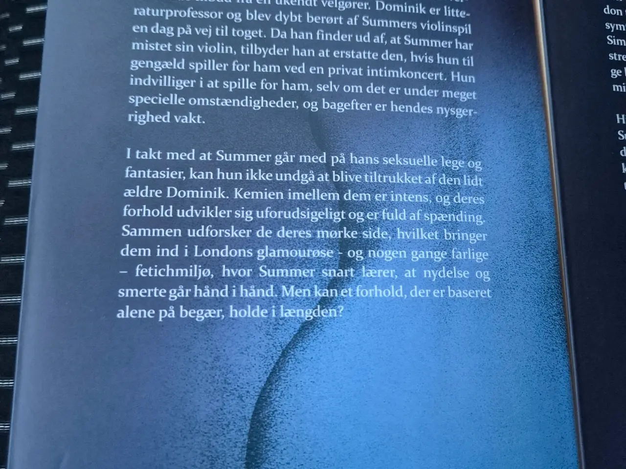 Billede 6 - Eighty Days – Komplet trilogi – Gul, Blå og Rød