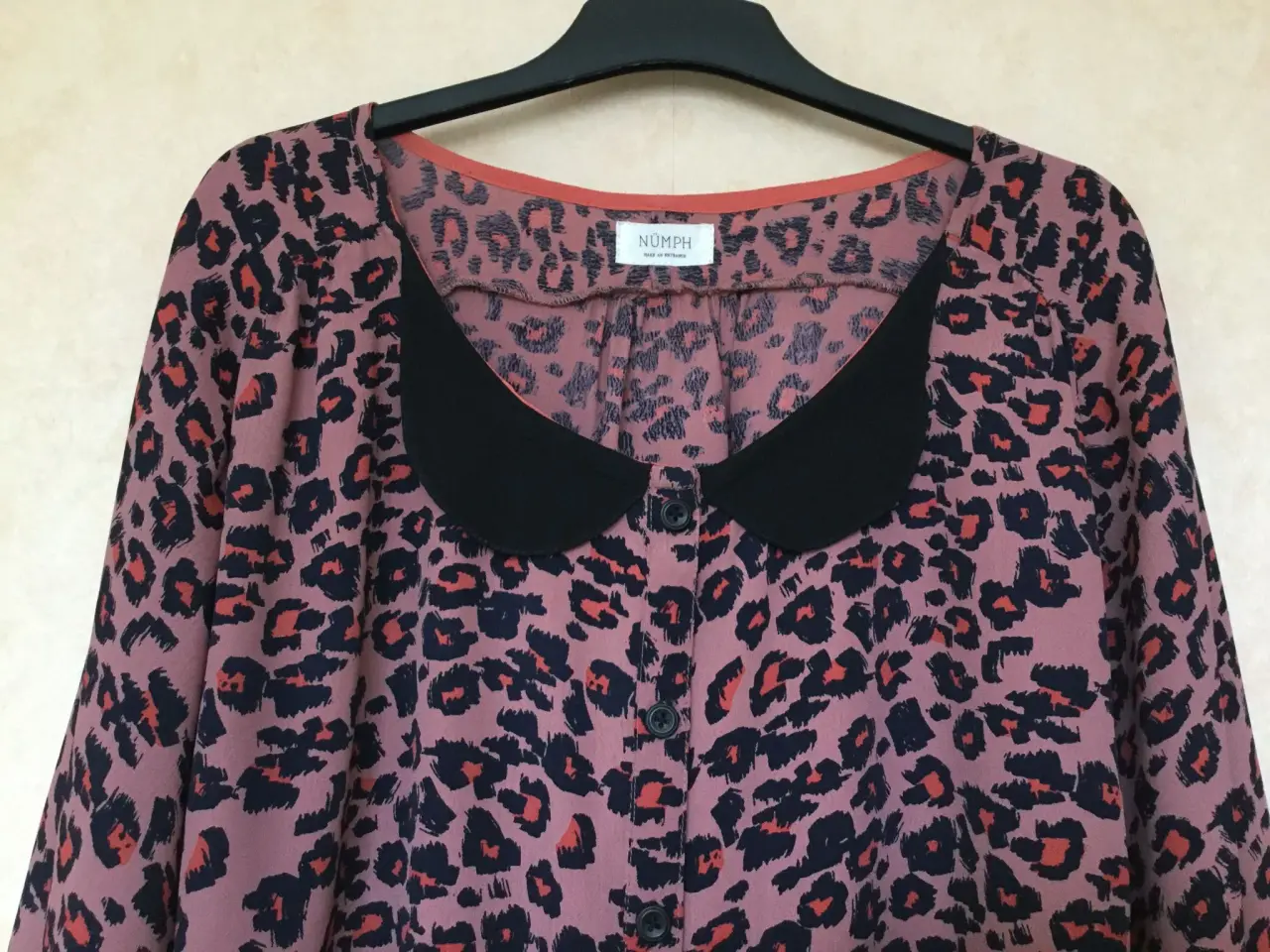 Billede 2 - Ny NUMPH  bluse / skjorte  str. 42
