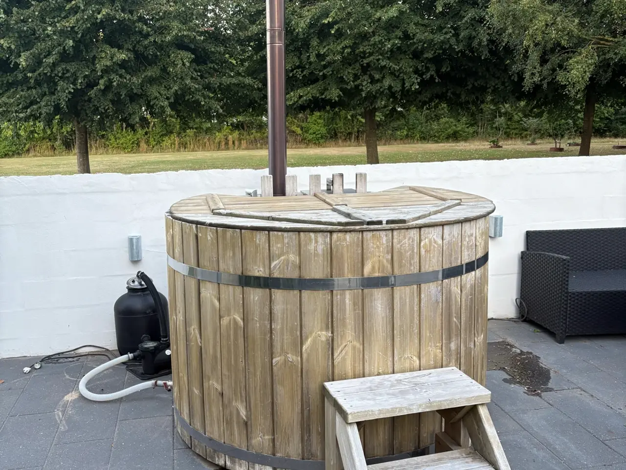 Billede 1 - Vildmarks bad med pumpe