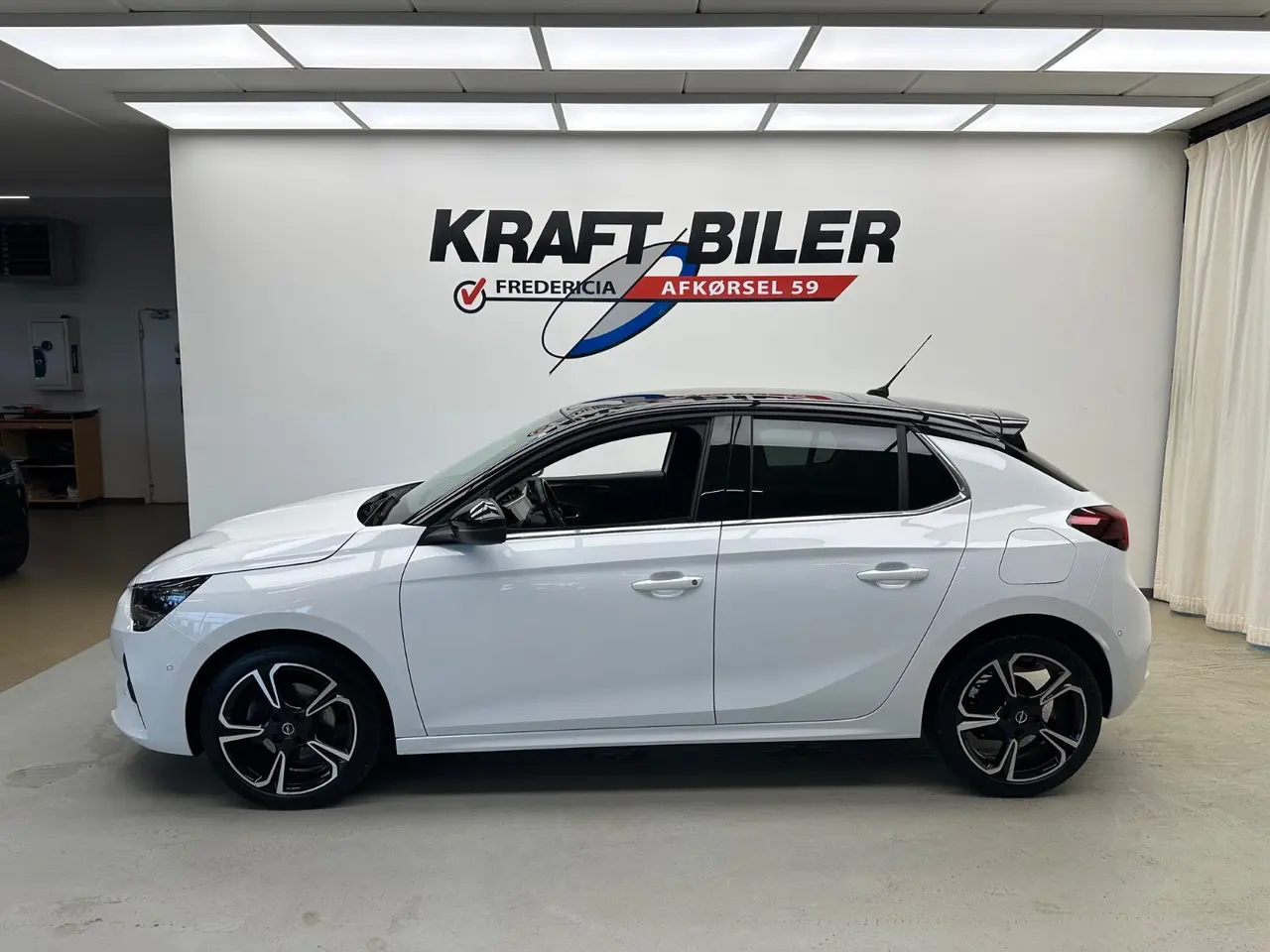Billede 2 - Opel Corsa 1,2 T 100 Sport