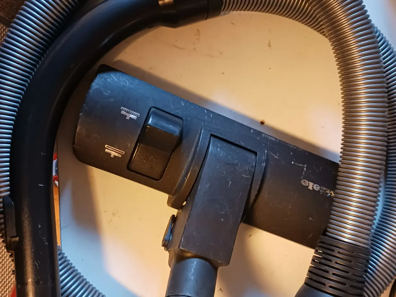 Billede 1 - Støvsugerslange Miele Electronic 1800