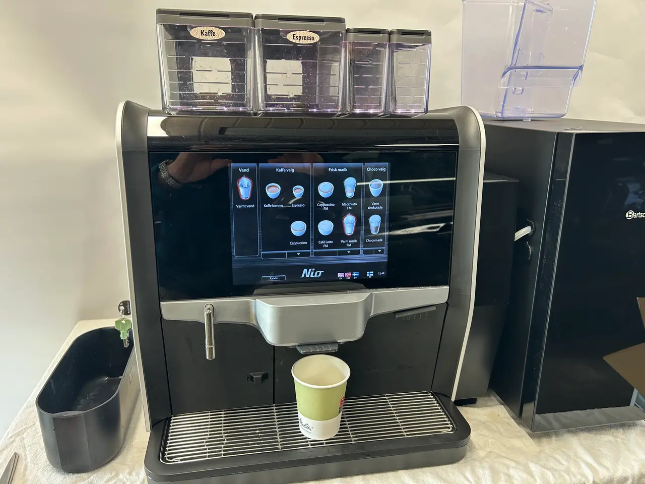 Billede 6 - Fuldautomatisk espressomaskine-FRISK mælk. PERFEKT