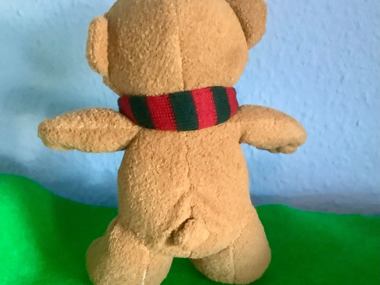 Billede 3 - Brun bamse med halstørklæde.