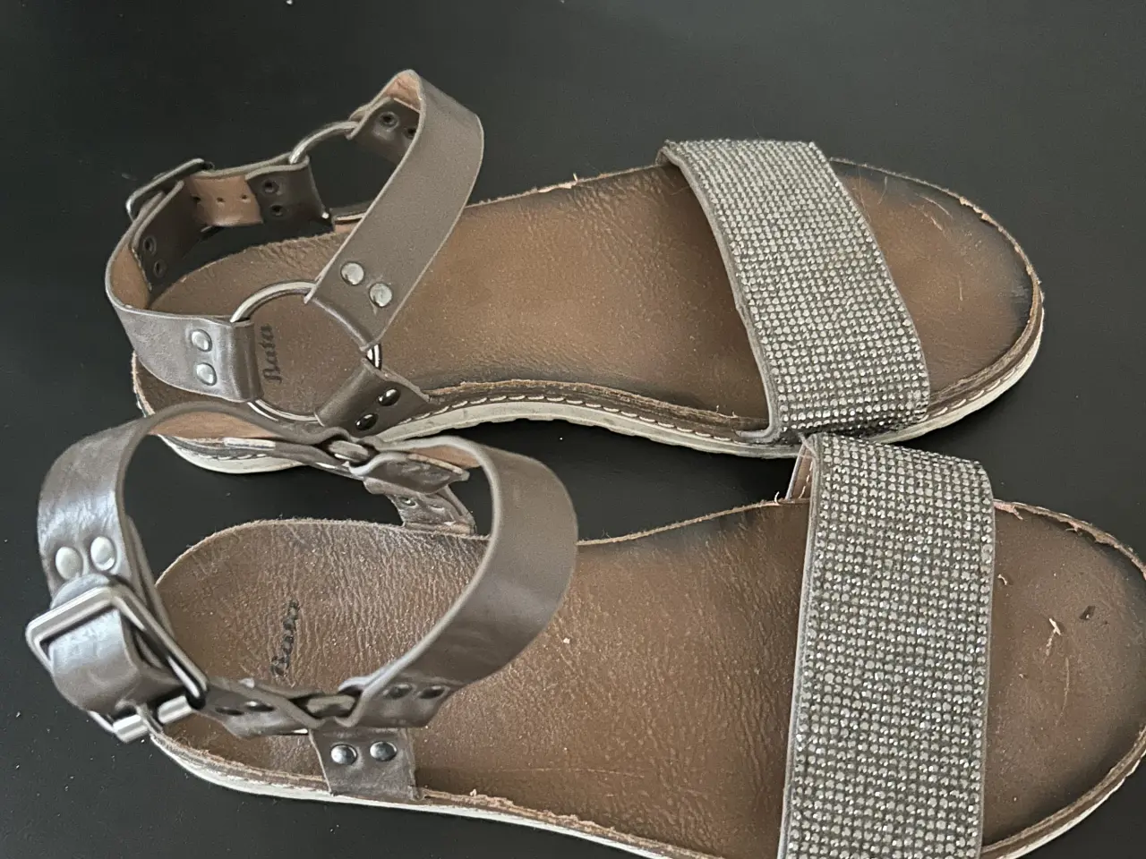 Billede 1 - Sandaler med små rhinsten