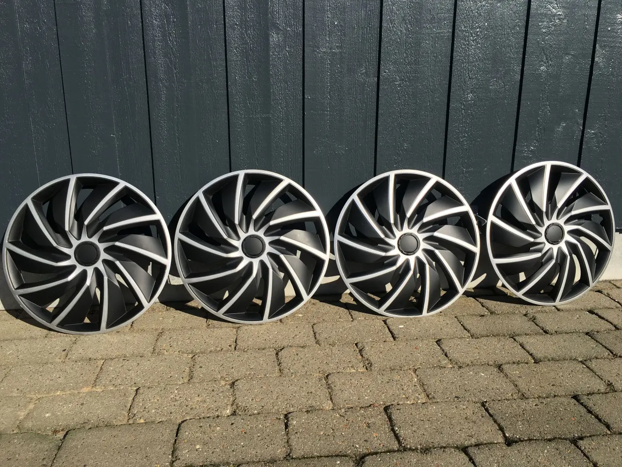 Billede 4 - Turbo navkapsler 16 tommer.