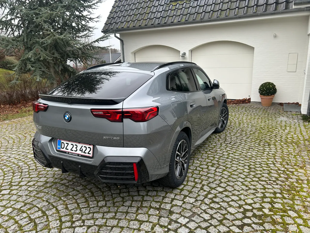 Billede 12 - BMW IX2 30 SPORT X-DRIVE SUW m træk & vinterhjul 