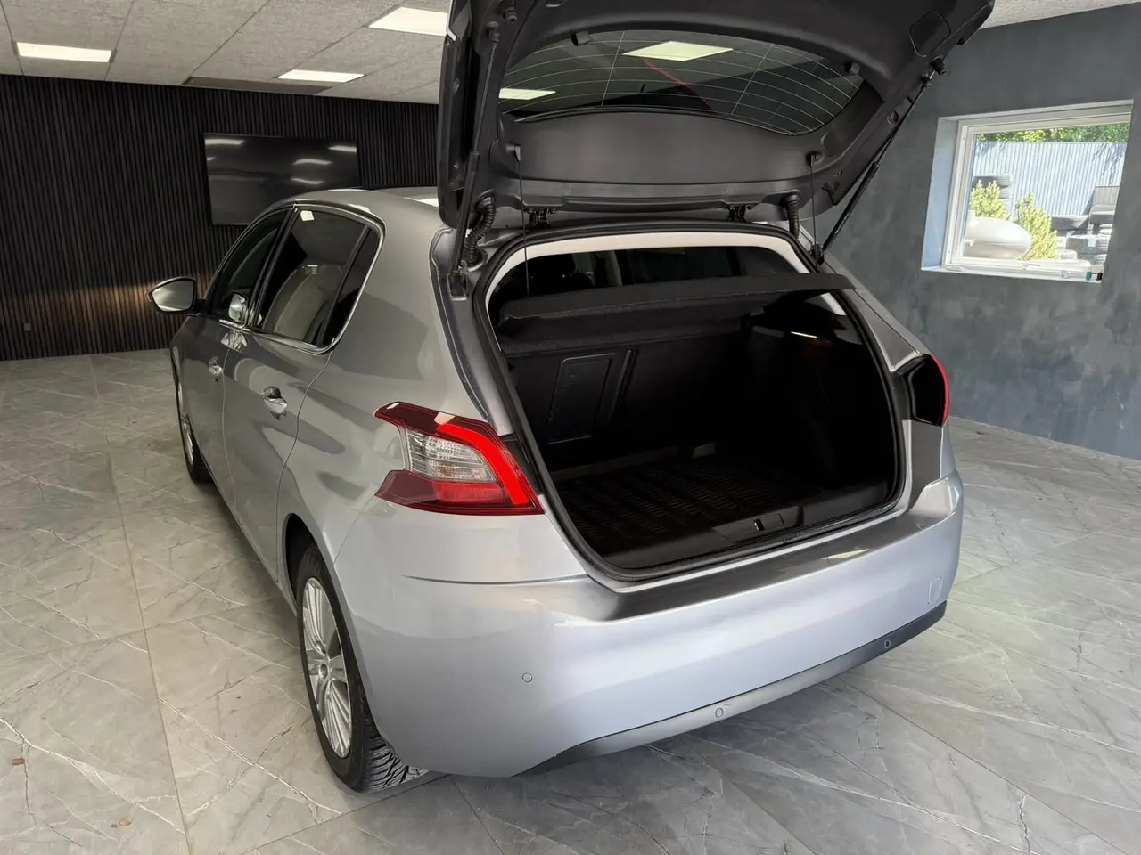 Billede 5 - Peugeot 308 1,6 BlueHDi Allure+ 120HK 5d