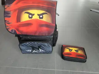 Ninjago skoletaske med penalhus