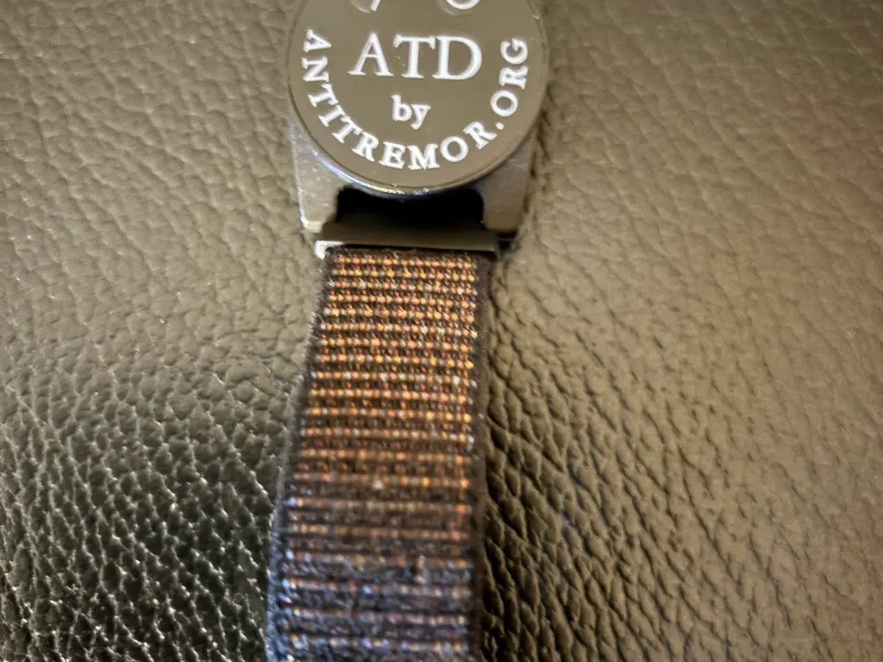 Billede 3 - ATD armbånd mod parkinsonrystelser