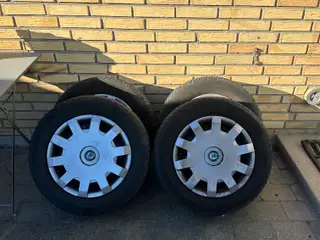 Stålfælge med hjulkapsler