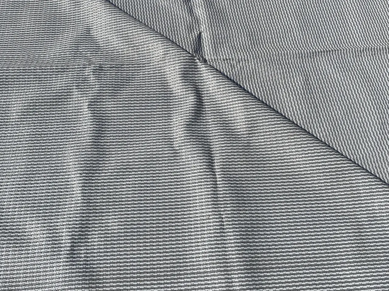 Billede 2 - Tæppe til fortelt 3 x 6 meter
