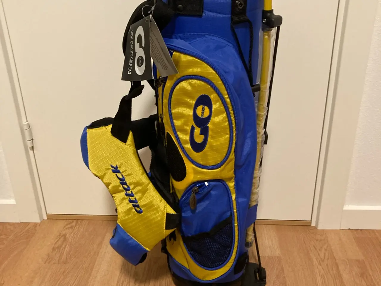 Billede 1 - GOLF BAG ( HØJDE 68 CM )