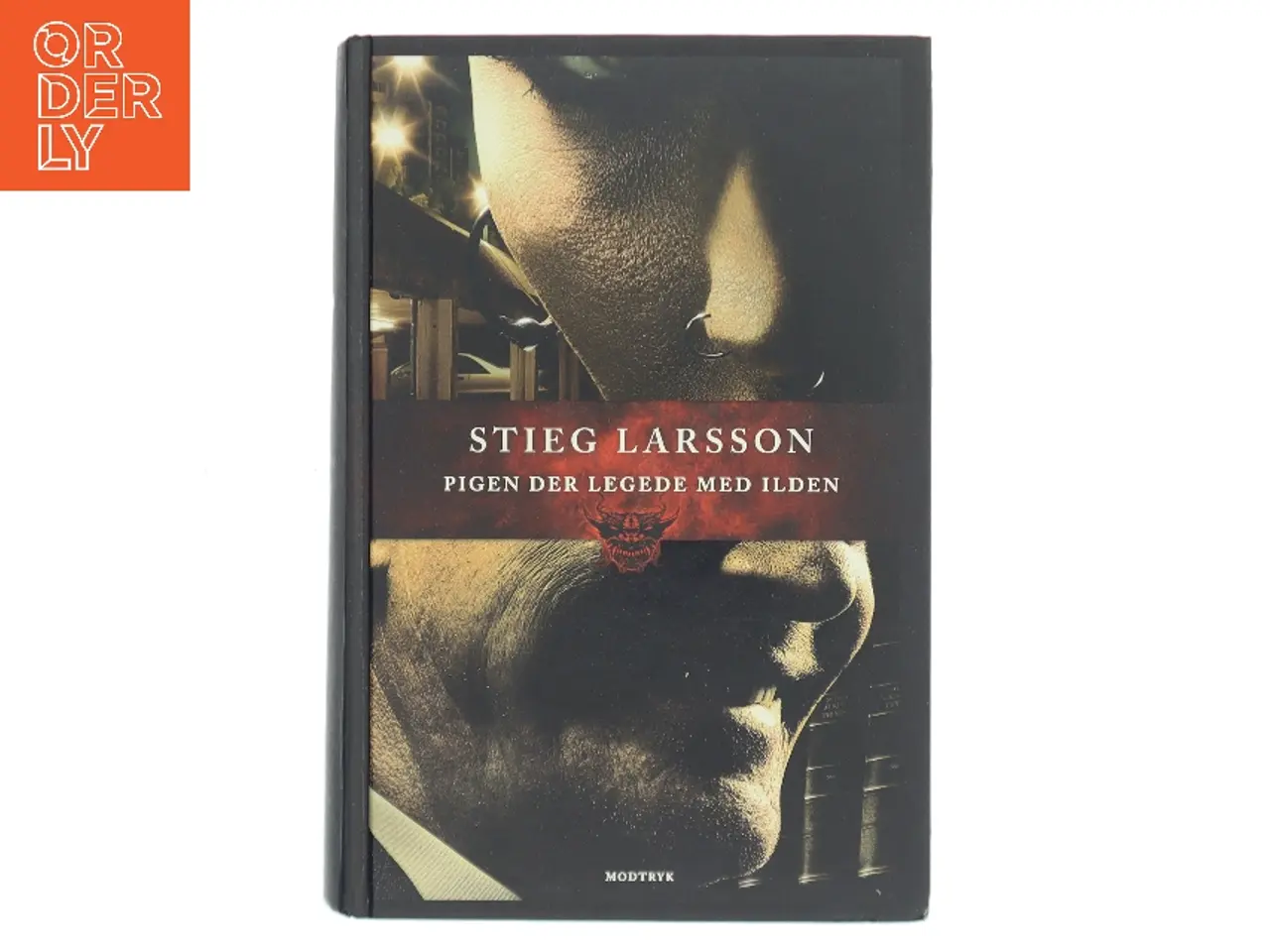 Billede 1 - Pigen der legede med ilden af Stieg Larsson (Bog)