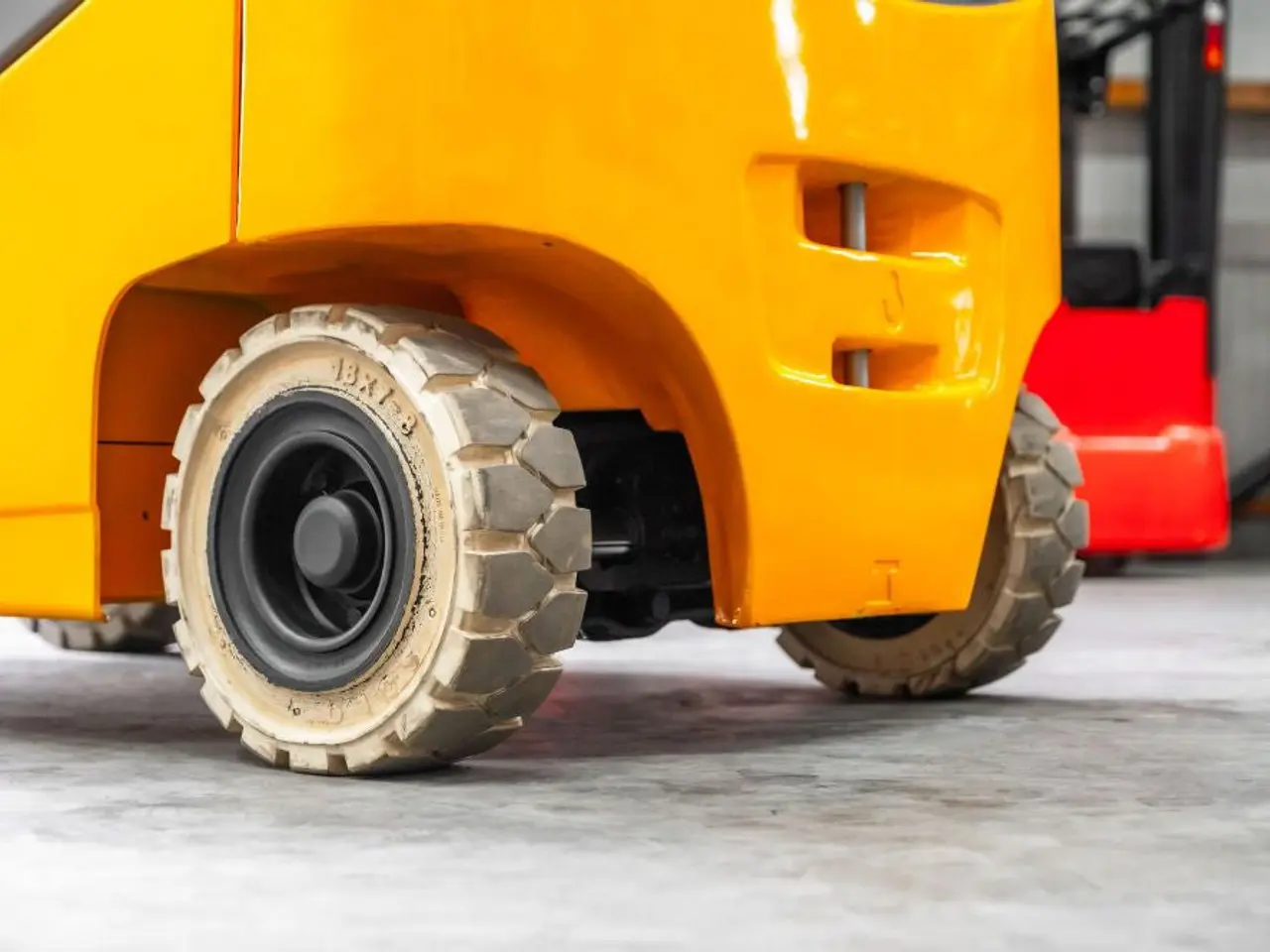 Billede 6 - Jungheinrich EFG 425 k el-gaffeltruck - 2500 kg, 4400 mm, årg. 2017 - brugt
