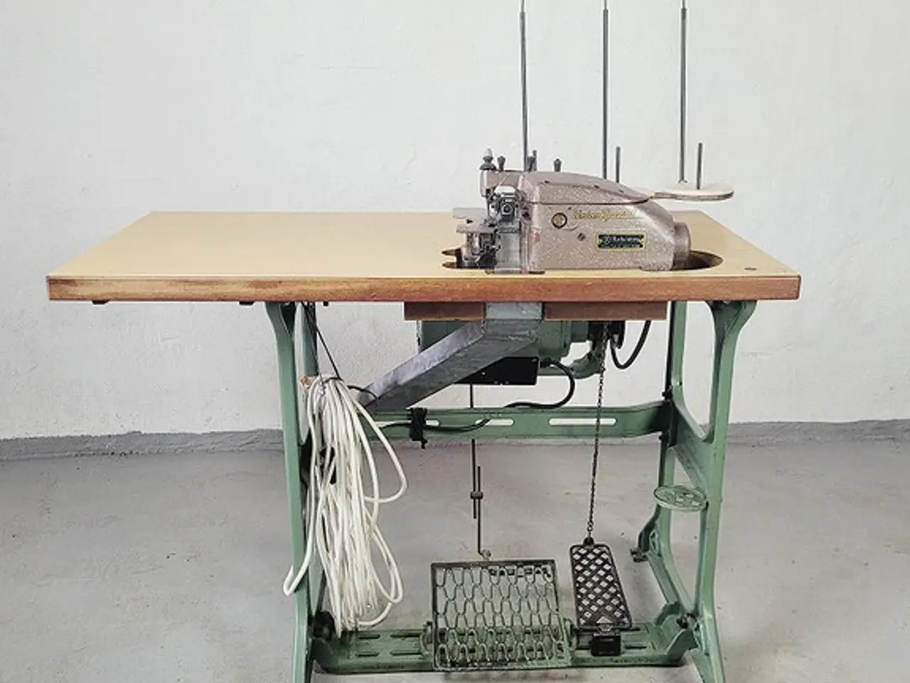 Billede 1 - ⭐️- Union Special 39500 Overlock Symaskine med Bor