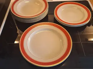 Tureby tallerkener - samlet : 100 kr.