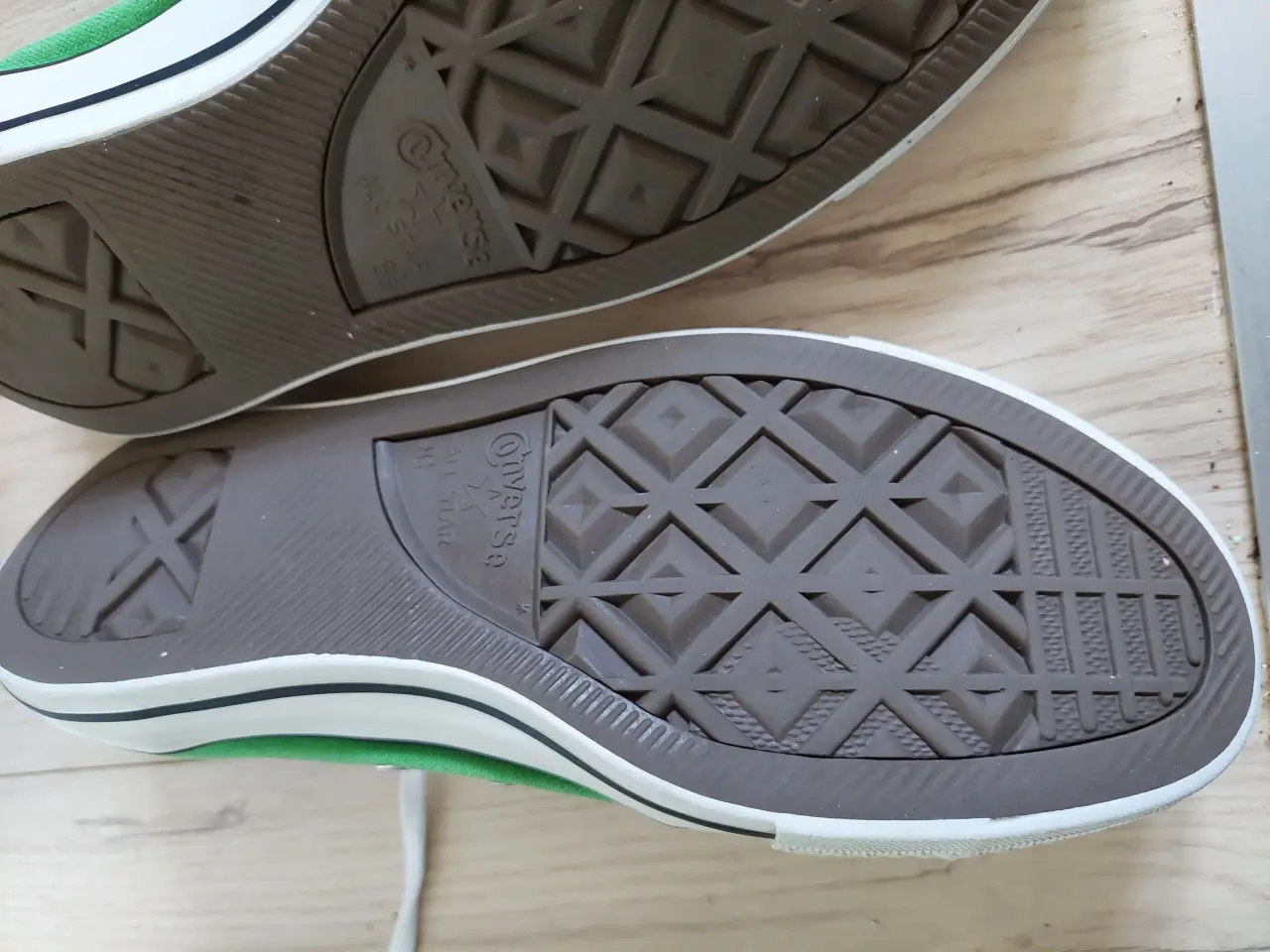 Billede 2 - Fritidssko, Converse