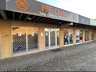 Erhvervslokale udlejes. Godt placeret lige ved siden af Asnæs Centret