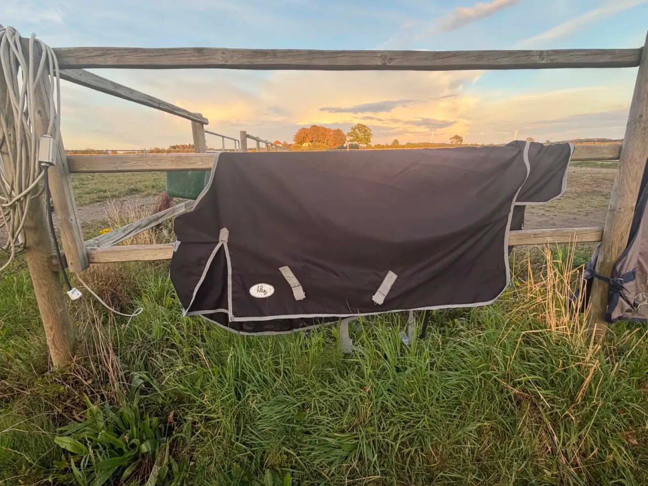 Billede 1 - Regndækken str 135 klar til brug