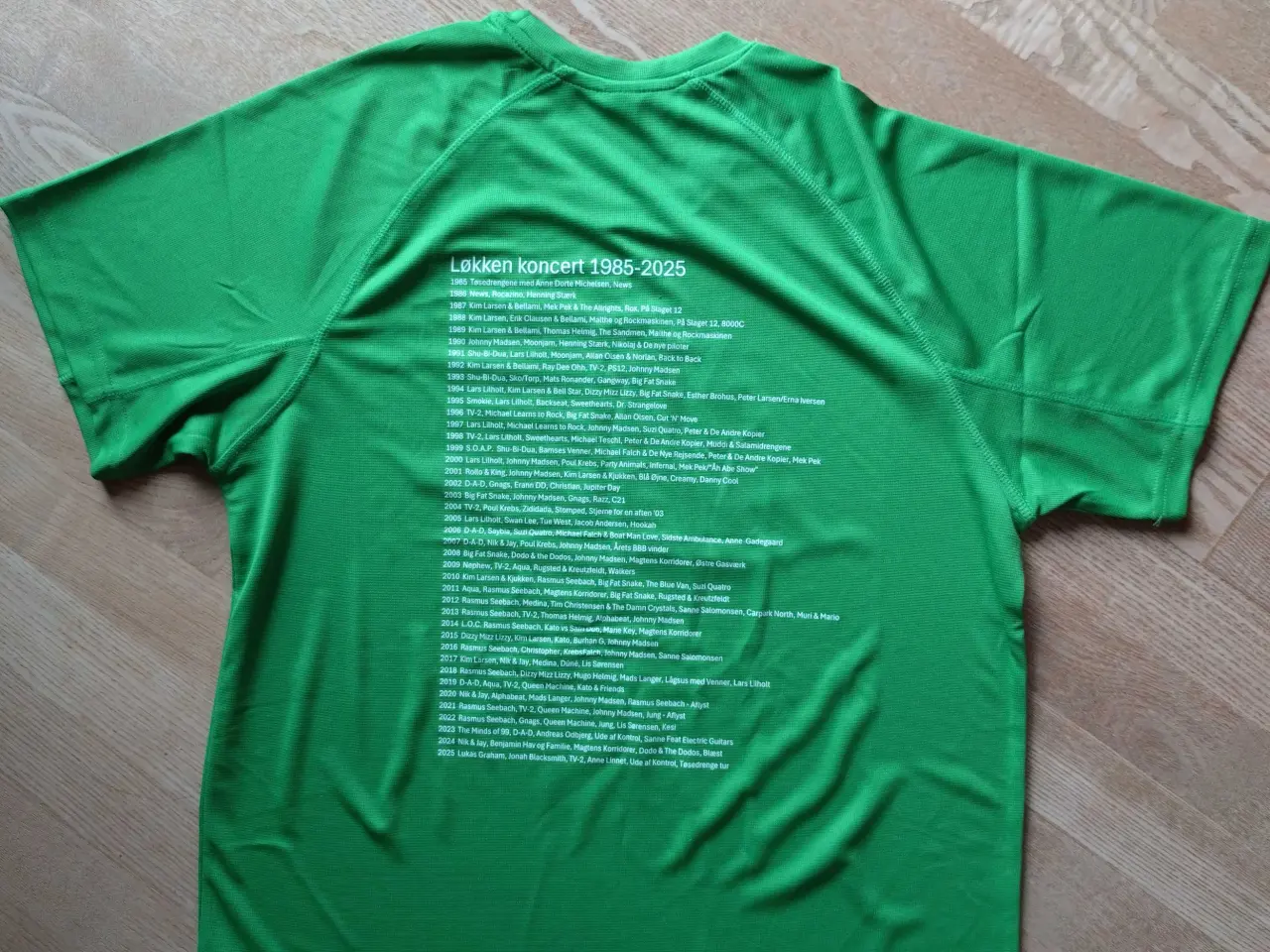 Billede 3 - 40 års jubilæums T-shirt LØKKEN KONCERT 