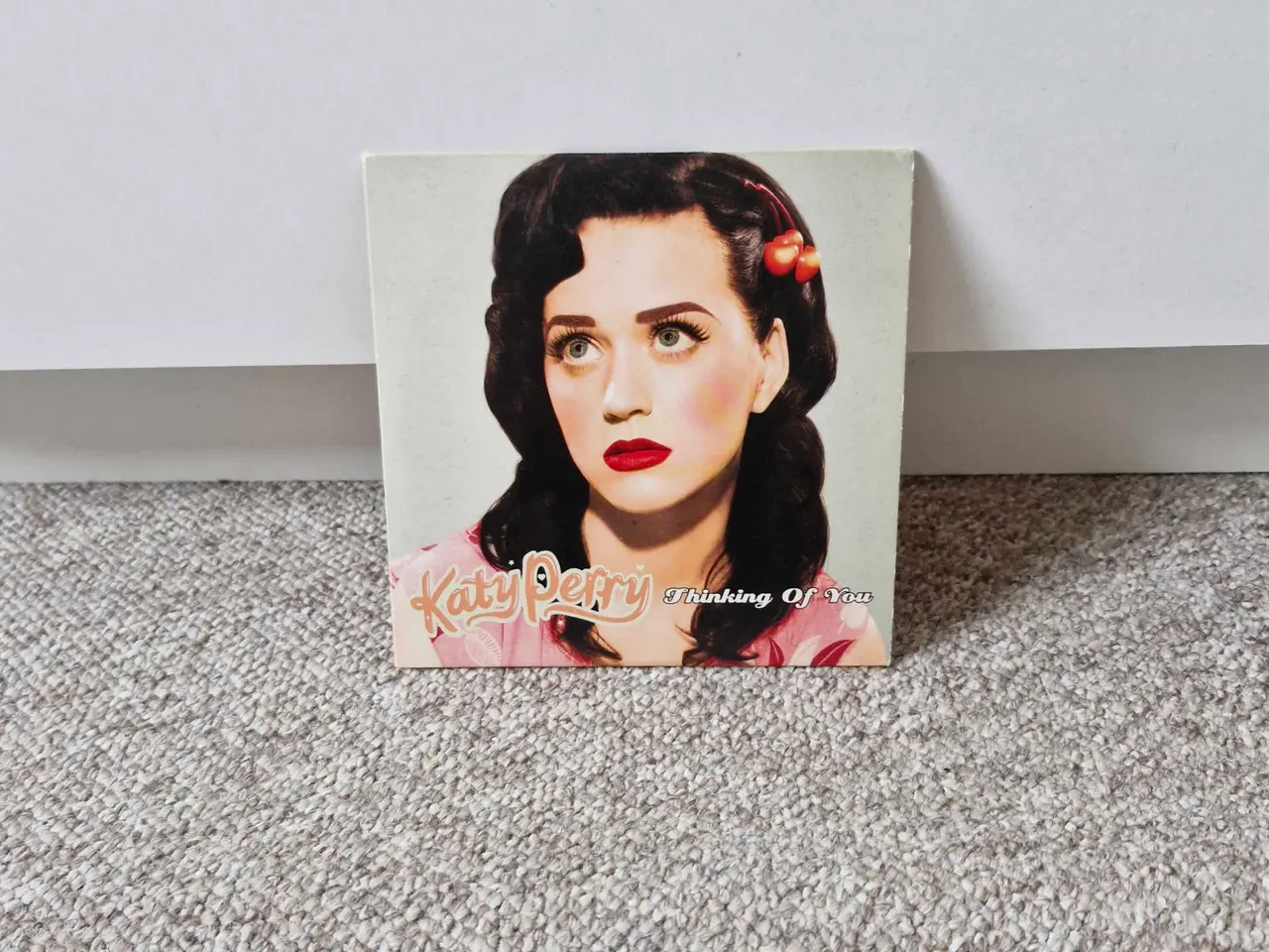 Billede 1 - Katy Perry - Thinking Of You (Single)
