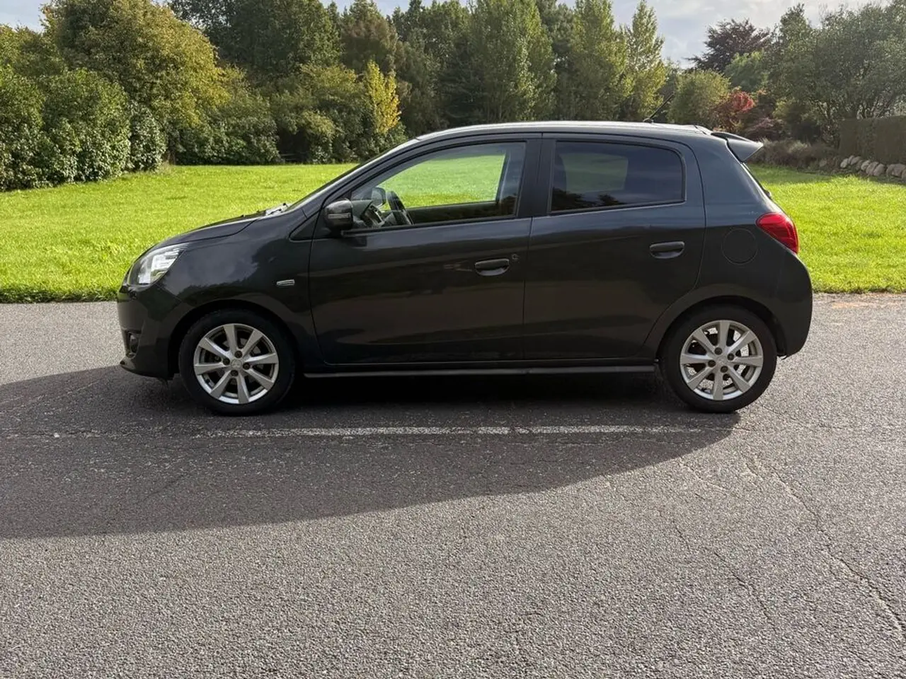 Billede 6 - Mitsubishi Space Star 1,2 Black and White Edition 80HK 5d