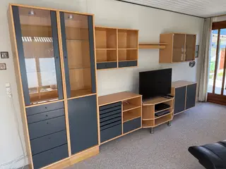 Mistral Reol med Vitrine låger og skuffer