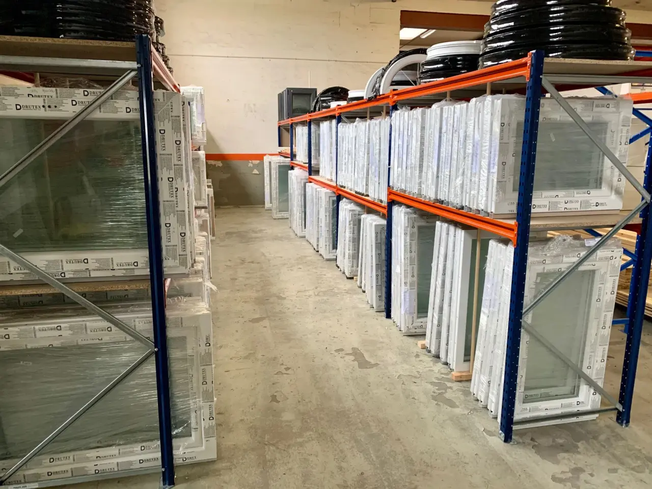Billede 2 - PVC dør. Ny H 200