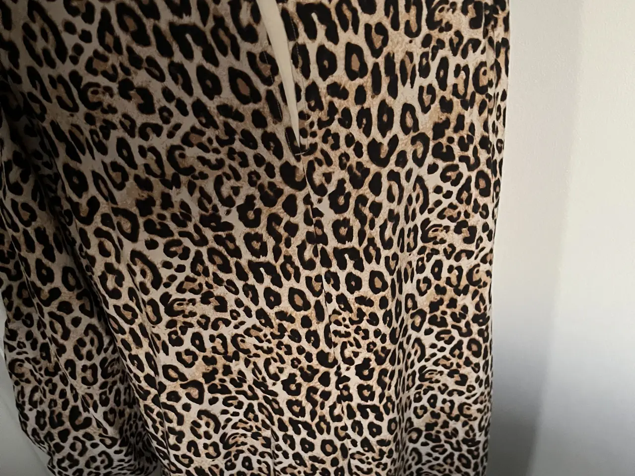 Billede 3 - Kjole, leopard str XL