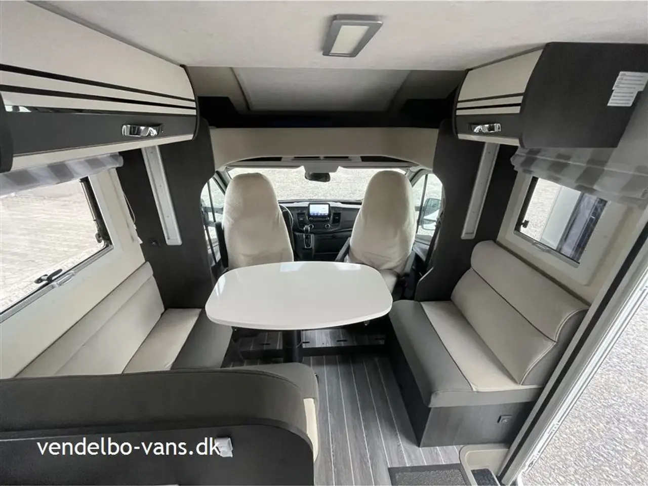 Billede 4 - 2022 - Rollerteam Kronos 285TL Comfort Power Selekt Enkeltsenge over garagen og el-hæve/sænkeseng over siddegruppen