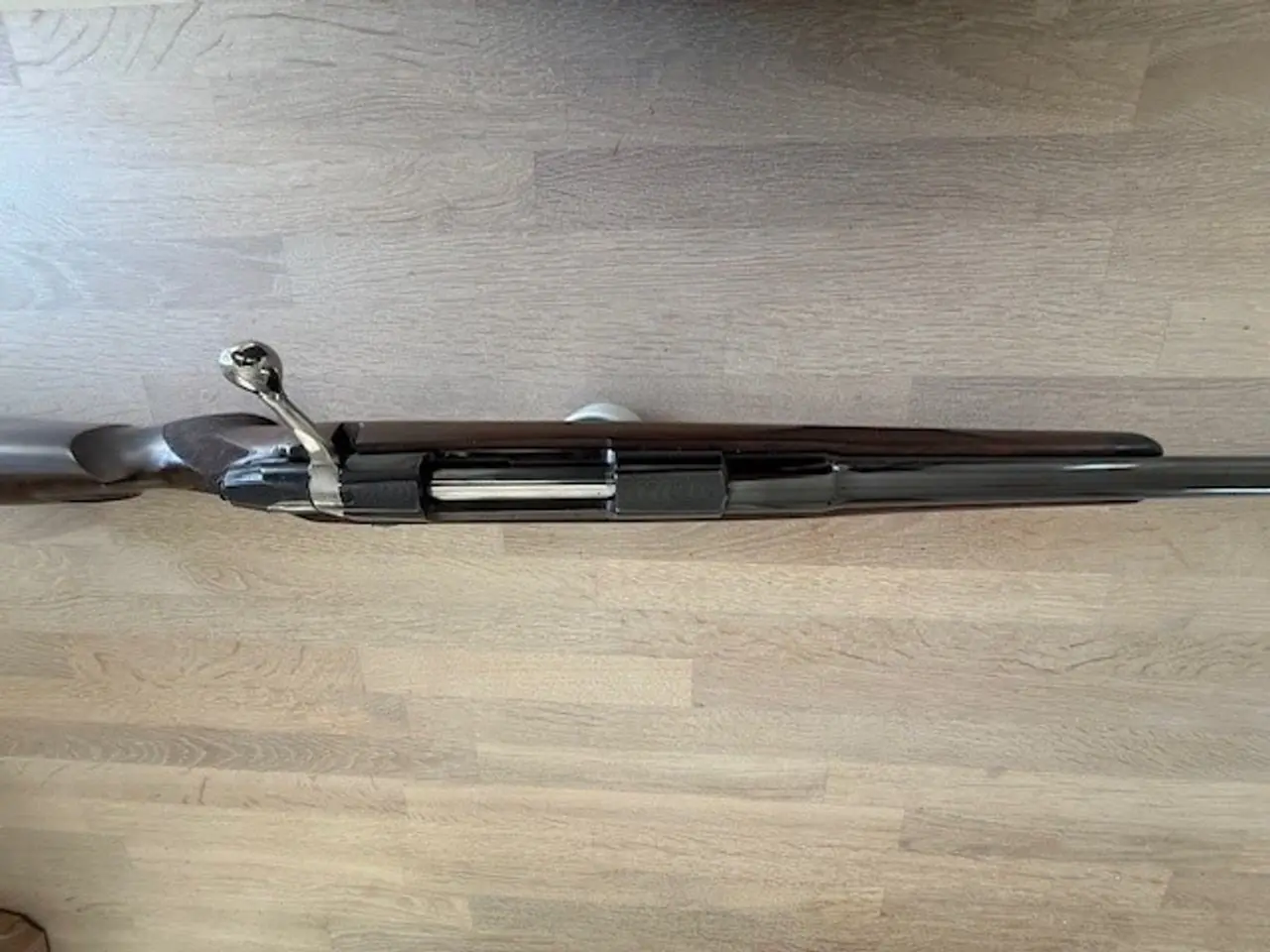 Billede 4 - HÅNDOMBYGGET SAKO IV AF JENSEN RIFLE CO - LINKS 