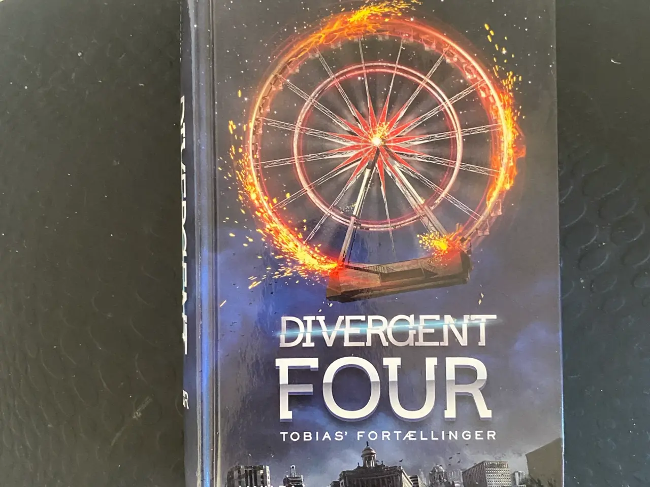 Billede 4 - Divergent seriens 5 bøger