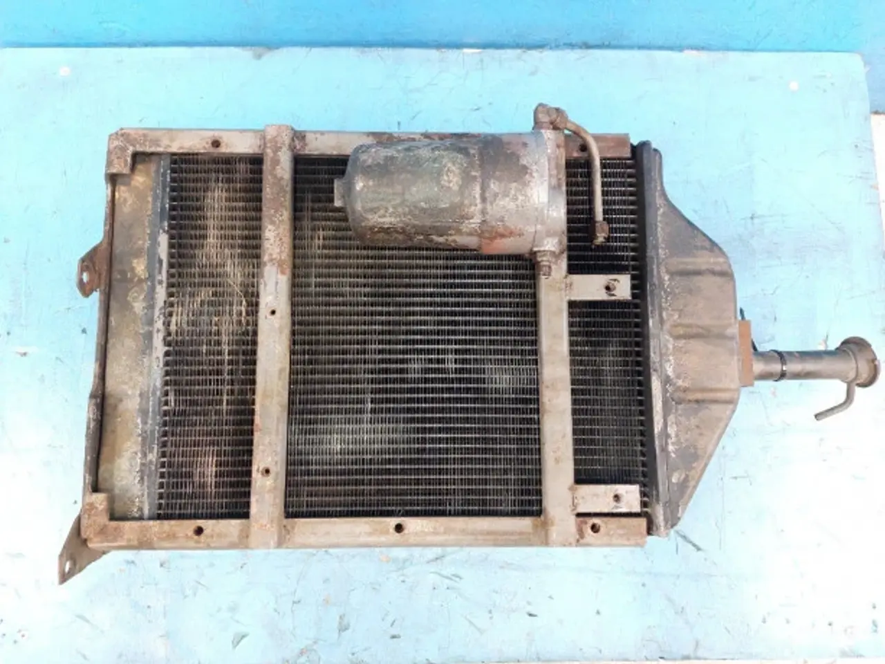 Billede 11 - Massey Ferguson 590 Køler 1876608M3