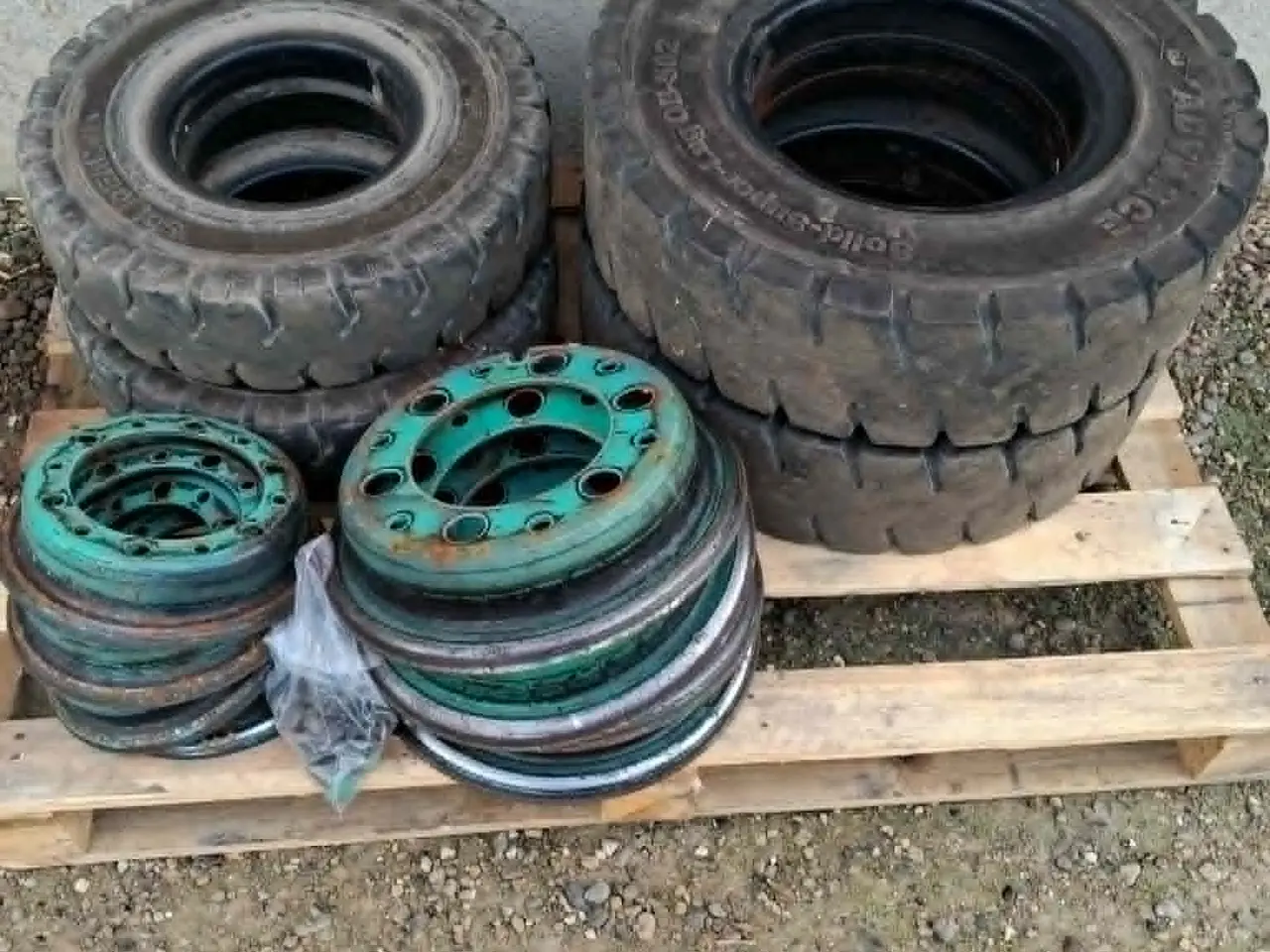 Billede 6 - Masive dæk til Gaffeltruck 4 Stk